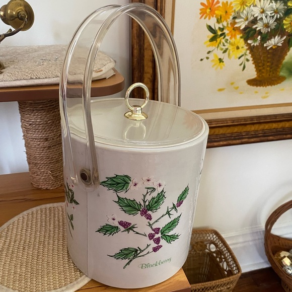 vintage lucite bonwit teller berry ice bucket - Picture 3 of 5